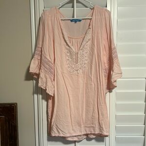 Women’s size L boutique summer top